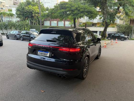 PORSCHE CAYENNE 3.0 V6 E-HYBRID PLATINUM EDITION AWD TIPTRONIC S